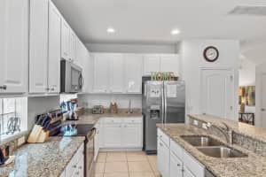 5220 OAKBOURNE AVENUE, DAVENPORT, FL 33837 - MLS#MFRO6163048