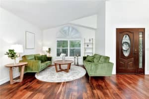 5513 DONNELLY CIRCLE, ORLANDO, FL 32821 Sold 02/20/24