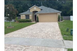1045 PINEVIEW COURT, APOPKA, FL 32712 Sold 02/14/24