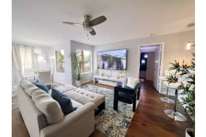 4752 WALDEN CIRCLE, ORLANDO, FL 32811 Sold 05/15/24