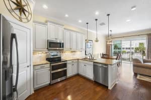 6032 MOORINGS DRIVE, ST PETERSBURG, FL 33712 Sold 03/05/24