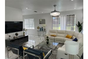 195 BLUE JAY WAY, DAVENPORT, FL 33896 Sold 03/01/24