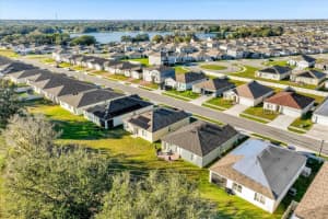 996 CAMBRIDGE DRIVE, WINTER HAVEN, FL 33881 Sold 06/28/24