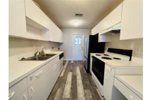 352 WINTER RIDGE BOULEVARD, WINTER HAVEN, FL 33881 Sold 06/27/24