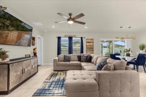 313 CITRUS ISLE LOOP, DAVENPORT, FL 33837 Sold 03/28/24