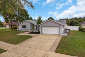 8229 GRANADA BOULEVARD, ORLANDO, FL 32836 Sold 04/05/24