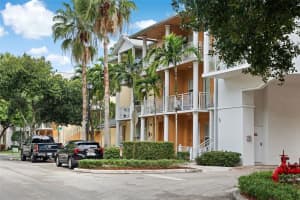 404 13TH TERRACE, FORT LAUDERDALE, FL 33312 Sold 04/29/24