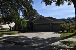 2165 SAINT ANDREWS CIRCLE, ORLANDO, FL 32835 Sold 03/04/24