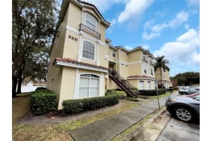 960 MOORING AVENUE, ALTAMONTE SPRINGS, FL 32714 Sold 11/20/24