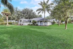 38240 SABAL WAY, UMATILLA, FL 32784 Sold 02/29/24