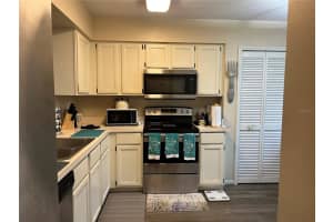 580 SHADOW GLENN PLACE, WINTER SPRINGS, FL 32708 Sold 05/07/24