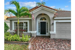 5874 BUFORD STREET, ORLANDO, FL 32835 Sold 03/15/24