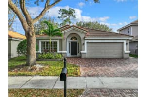 5874 BUFORD STREET, ORLANDO, FL 32835 Sold 03/15/24