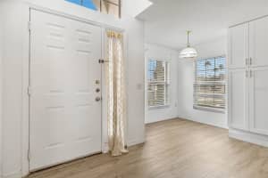 925 LAKE BERKLEY DRIVE, KISSIMMEE, FL 34746 Sold 08/05/24