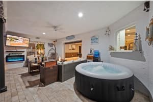 5507 CYNTHIA LANE, SARASOTA, FL 34235 Sold 04/10/24