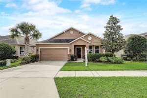 924 HILLTOP PARK COURT, APOPKA, FL 32703 Sold 04/09/24