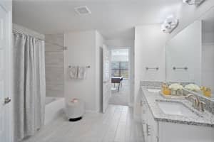 5074 TENNESSEE LAKE DRIVE DRIVE, AUBURNDALE, FL 33823 Sold 08/26/24