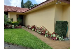 5003 NASSAU CIRCLE, ORLANDO, FL 32808 Sold 03/22/24