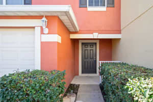 693 CRESTING OAK CIRCLE, ORLANDO, FL 32824 Sold 07/26/24