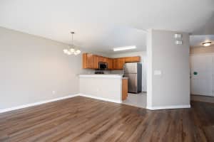 693 CRESTING OAK CIRCLE, ORLANDO, FL 32824 Sold 07/26/24