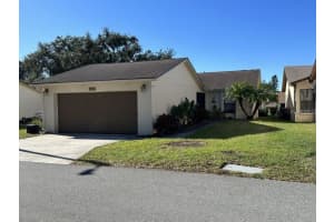 4407 GLENNS LANDING, WINTER HAVEN, FL 33884 Sold 03/02/24