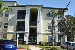 8807 DUNES COURT, KISSIMMEE, FL 34747 Sold 03/07/24