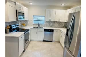 2350 VALLEY DRIVE, APOPKA, FL 32703 Sold 03/26/24