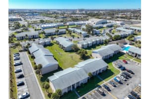 802 SKY LAKE CIRCLE, ORLANDO, FL 32809 Sold 03/30/24