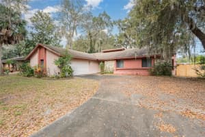 5004 BRIAR OAKS CIRCLE, ORLANDO, FL 32808 Sold 04/15/25