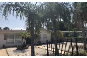 3680 Whiting Dr Se, ST PETERSBURG