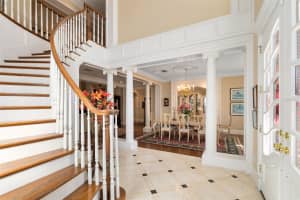9350 BENTLEY PARK CIRCLE, ORLANDO, FL 32819 Sold 01/29/25