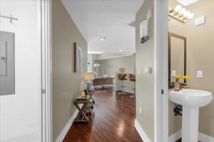 260 OSCEOLA AVENUE, ORLANDO, FL 32801 Sold 04/19/24