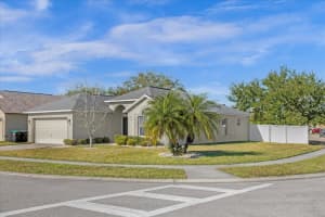 2074 CORNER MEADOW CIRCLE, ORLANDO, FL 32820 Sold 04/11/24