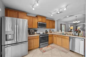 5728 QUINTON WAY, MOUNT DORA, FL 32757 Sold 04/30/24