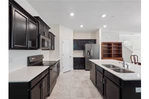 15198 CHAPTER WAY, WINTER GARDEN, FL 34787 Sold 06/05/24