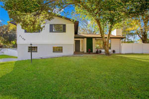 2100 YORKSHIRE DRIVE, DELAND, FL 32724 Sold 11/08/24