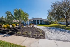 8040 COURTLEIGH DRIVE, ORLANDO, FL 32835 Sold 04/03/24