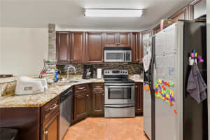 6052 WESTGATE DRIVE, ORLANDO, FL 32835 Sold 10/15/24