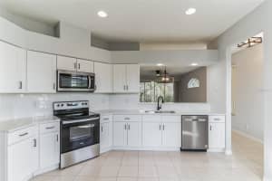 5121 RIVER EDGE LANE, LEESBURG, FL 34748 Sold 11/16/24