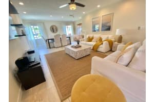 113 VISTA HERMOSA CIRCLE, SARASOTA, FL 34242 Sold 05/17/24
