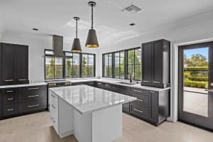 8949 CHARLESTON PARK, ORLANDO, FL 32819 Sold 03/24/24