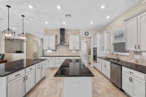 8118 CHILTON DRIVE, ORLANDO, FL 32836 Sold 08/30/24