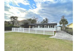 1932 CRESCENT BOULEVARD, ORLANDO, FL 32817 Sold 11/04/24