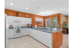 2917 SUNSET LAKES BOULEVARD, KISSIMMEE, FL 34747 Sold 05/01/24