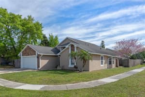 101 ABERDEEN CIRCLE, SANFORD, FL 32773 Sold 04/17/24
