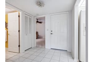 5609 SHEFFIELD GREENE CIRCLE, SARASOTA, FL 34235 Sold 10/02/24