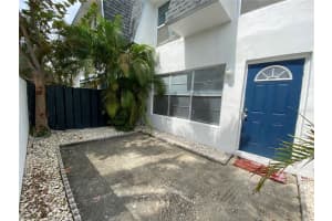 6753 41ST DRIVE, DAVIE, FL 33314 Sold 04/30/24