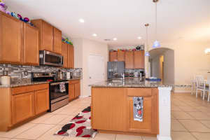 421 SEATTLE SLEW DRIVE, DAVENPORT, FL 33837 Sold 04/10/24