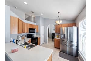 927 COPENHAGEN WAY, WINTER GARDEN, FL 34787 Sold 04/18/24