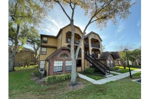 325 LAKEPOINTE DRIVE, ALTAMONTE SPRINGS, FL 32701 Sold 05/06/24